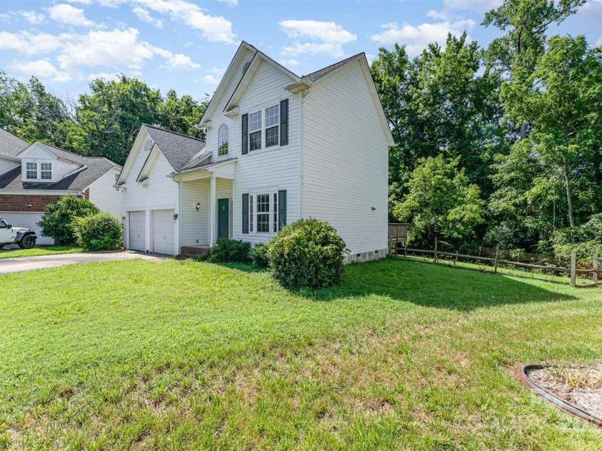 5899 Misty Forest Place, Concord, NC 28027.  MLS# CAR4275331, YatesRealty ID 25746. 