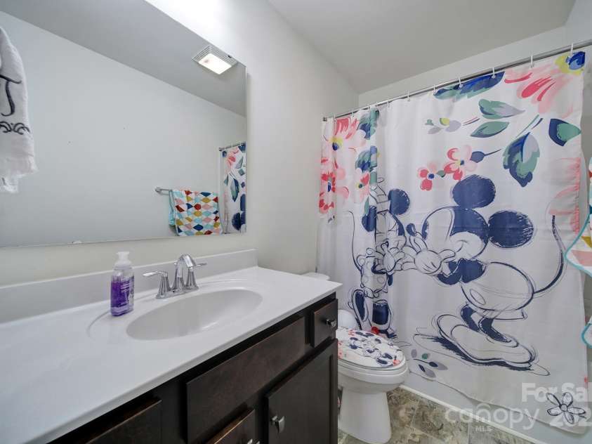 5125 Thomasville Drive, Belmont, NC 28012.  MLS# CAR4263925, YatesRealty ID 25747. 