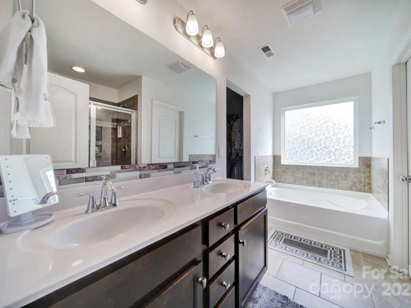 5125 Thomasville Drive, Belmont, NC 28012.  MLS# CAR4263925, YatesRealty ID 25747. 