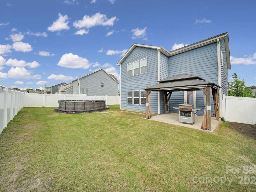 5125 Thomasville Drive, Belmont, NC 28012.  MLS# CAR4263925, YatesRealty ID 25747. 