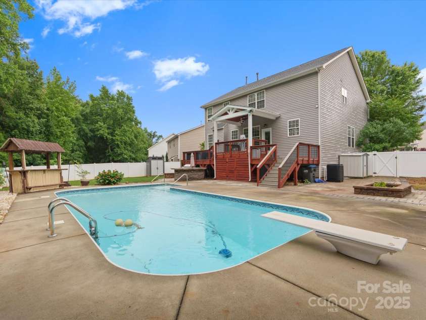 3038 Sterling Court, Fort Mill, SC 29707.  MLS# CAR4260604, YatesRealty ID 25748. 