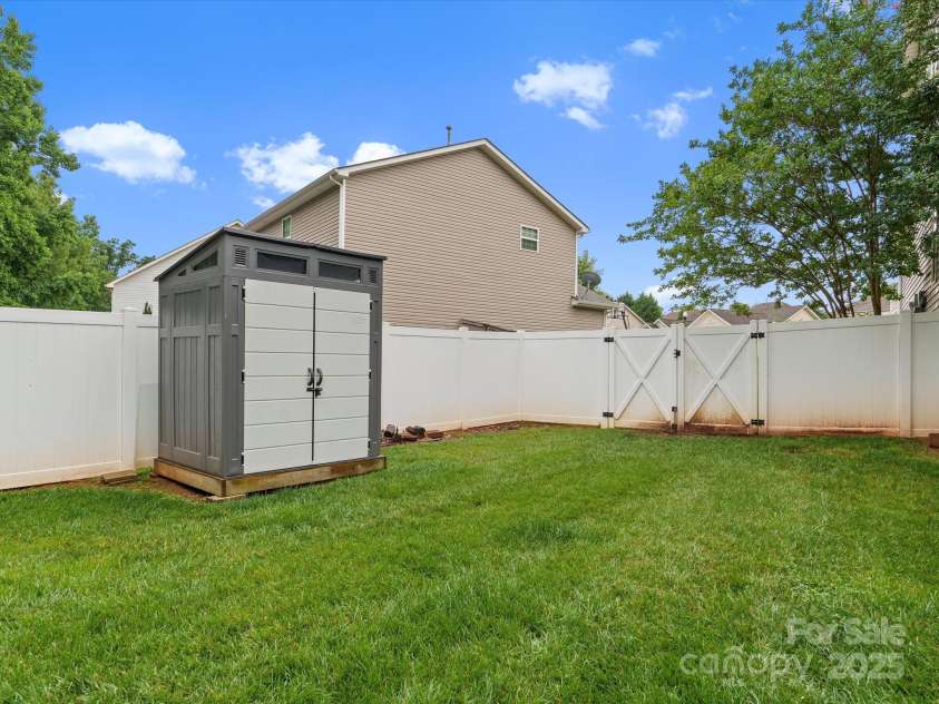 3038 Sterling Court, Fort Mill, SC 29707.  MLS# CAR4260604, YatesRealty ID 25748. 