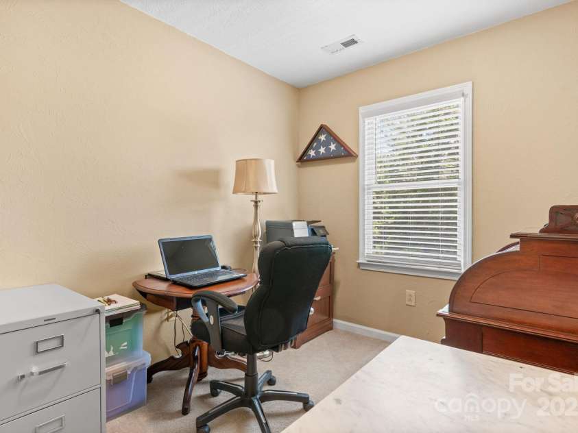 123 Clearwater Drive, Morganton, NC 28655.  MLS# CAR4280716, YatesRealty ID 25749. 