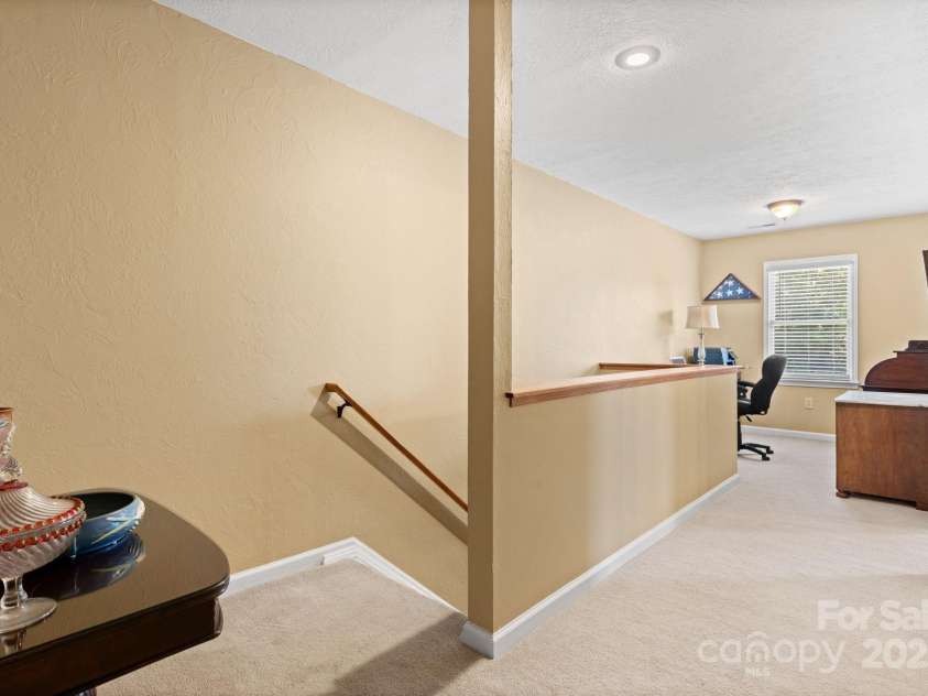 123 Clearwater Drive, Morganton, NC 28655.  MLS# CAR4280716, YatesRealty ID 25749. 
