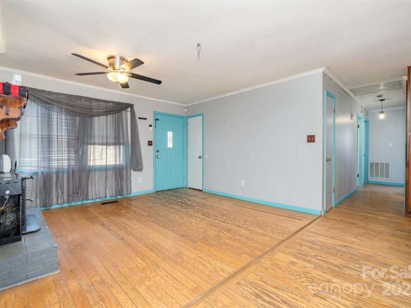 120 Garden Lane, Grover, NC 28073.  MLS# CAR4212417, YatesRealty ID 2575. 