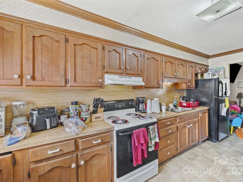 462 Kimbrell Street, Rock Hill, SC 29730.  MLS# CAR4303109, YatesRealty ID 2575. 