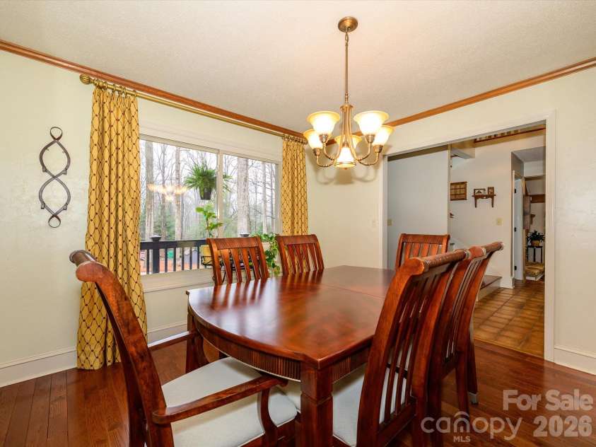 5232 Begonia Drive, Charlotte, NC 28215.  MLS# CAR4350341, YatesRealty ID 2575. 