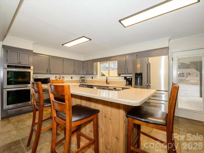 5232 Begonia Drive, Charlotte, NC 28215.  MLS# CAR4350341, YatesRealty ID 2575. 