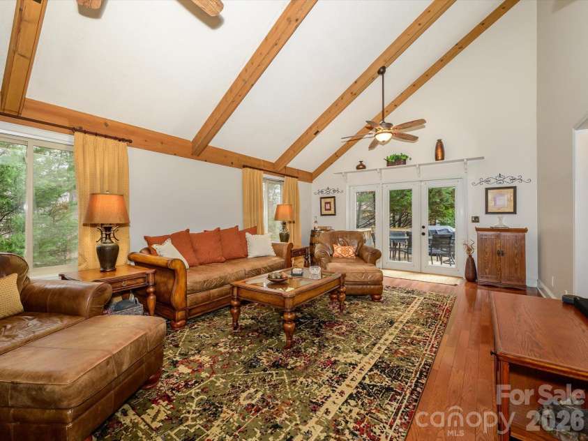5232 Begonia Drive, Charlotte, NC 28215.  MLS# CAR4350341, YatesRealty ID 2575. 