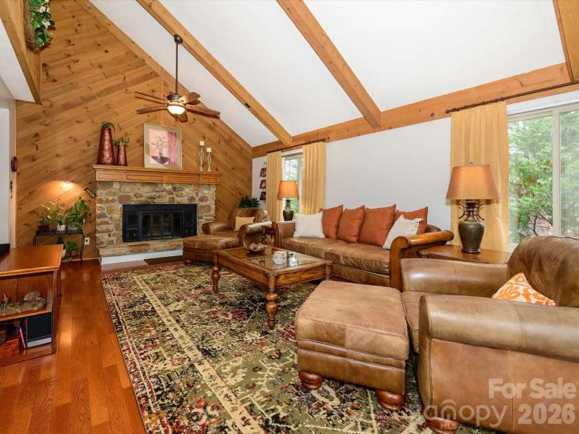 5232 Begonia Drive, Charlotte, NC 28215.  MLS# CAR4350341, YatesRealty ID 2575. 