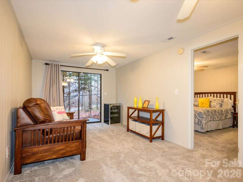 5232 Begonia Drive, Charlotte, NC 28215.  MLS# CAR4350341, YatesRealty ID 2575. 