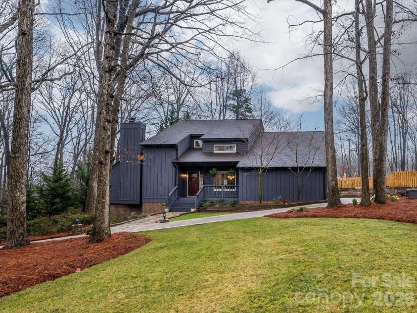 5232 Begonia Drive, Charlotte, NC 28215.  MLS# CAR4350341, YatesRealty ID 2575. 