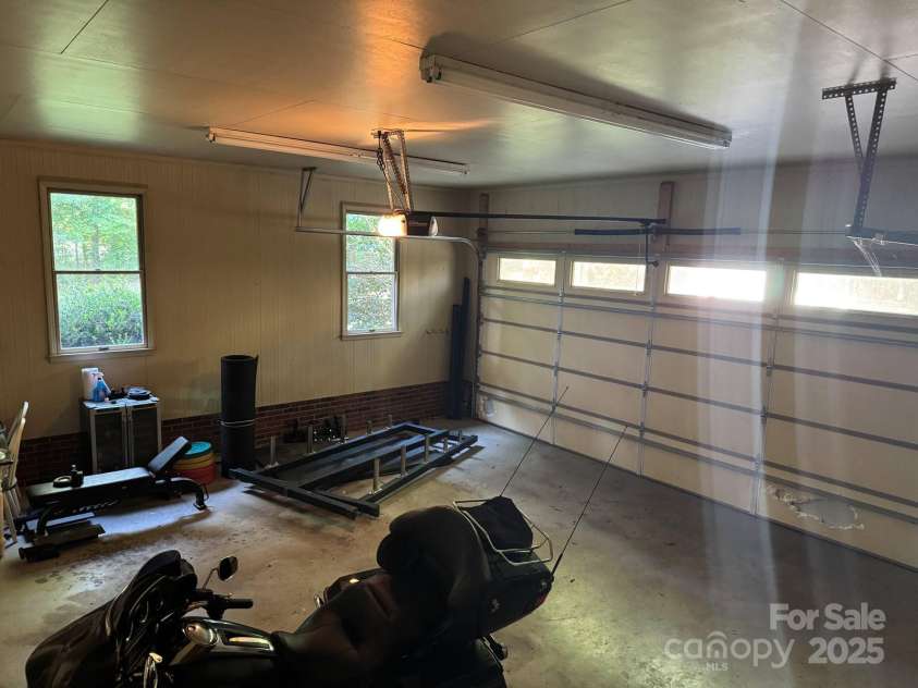 3805 Hwy 324 Road, Rock Hill, SC 29732.  MLS# CAR4280752, YatesRealty ID 25752. 324 house garage interior