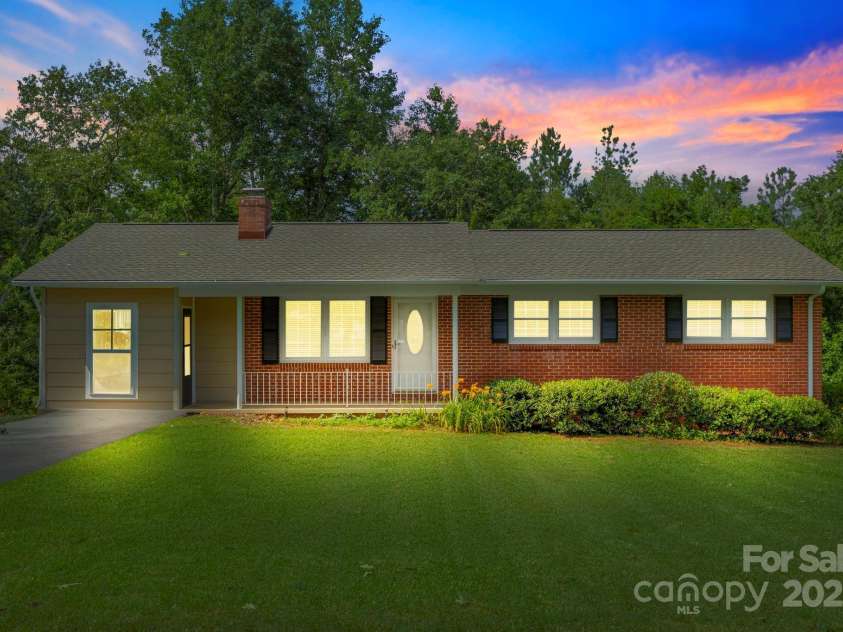 156 Eskimo Drive, Bostic, NC 28018.  MLS# CAR4274829, YatesRealty ID 25754. 