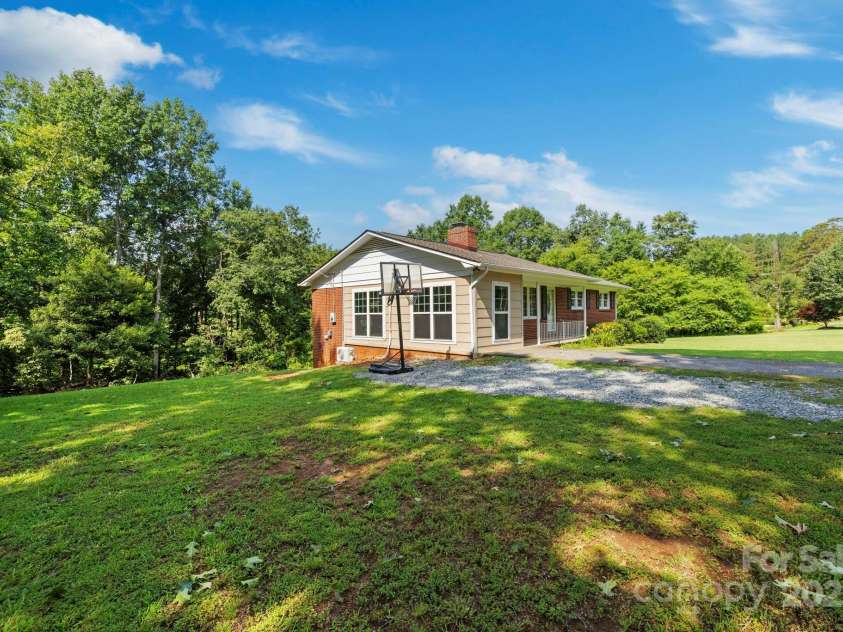 156 Eskimo Drive, Bostic, NC 28018.  MLS# CAR4274829, YatesRealty ID 25754. 