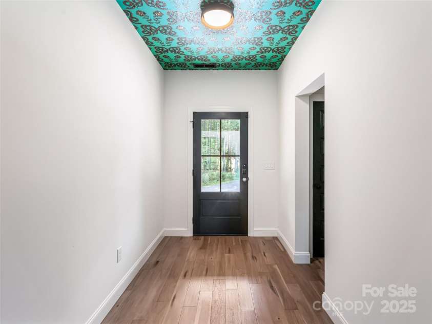 244 Barebridge Drive, Burnsville, NC 28714.  MLS# CAR4279685, YatesRealty ID 25755. 