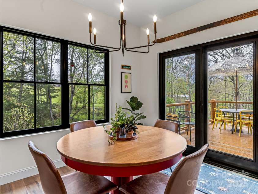 244 Barebridge Drive, Burnsville, NC 28714.  MLS# CAR4279685, YatesRealty ID 25755. 