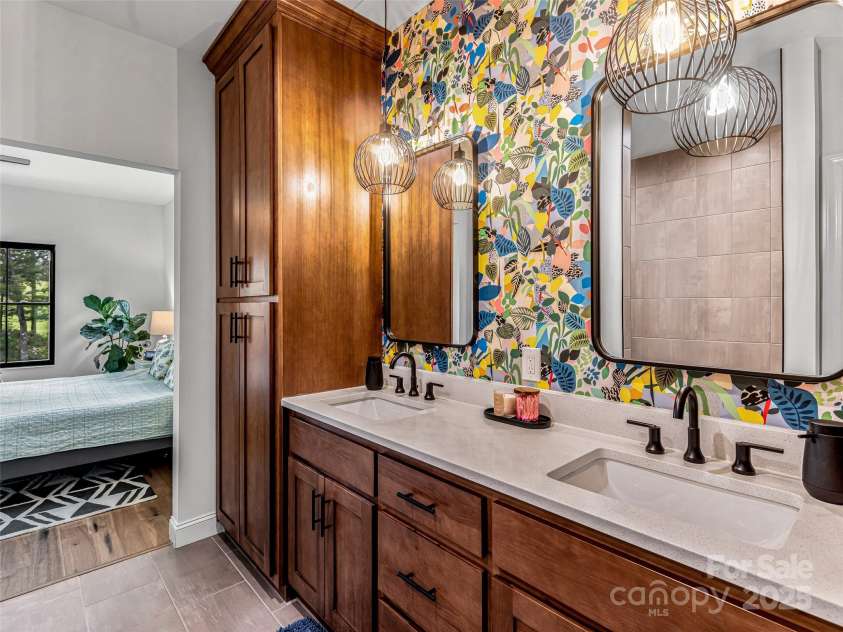 244 Barebridge Drive, Burnsville, NC 28714.  MLS# CAR4279685, YatesRealty ID 25755. 