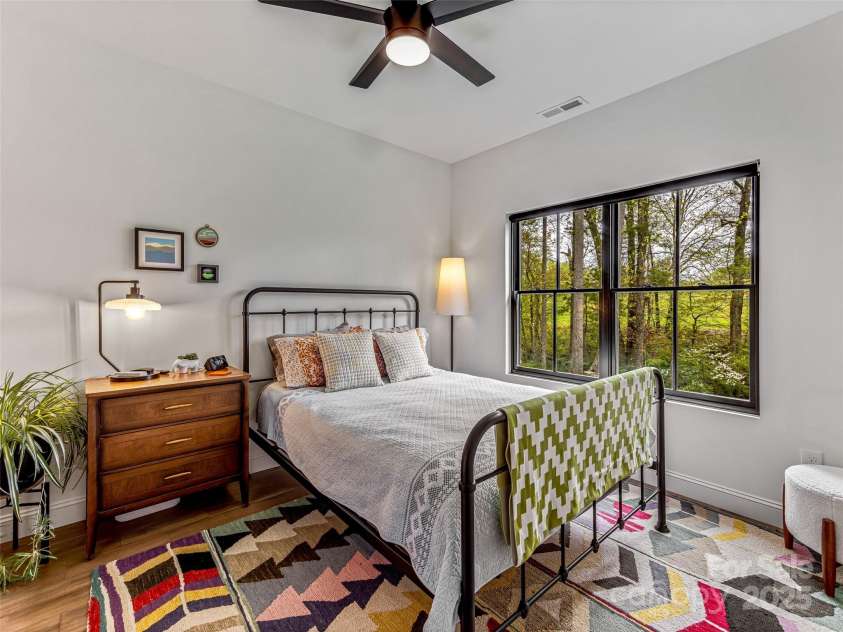 244 Barebridge Drive, Burnsville, NC 28714.  MLS# CAR4279685, YatesRealty ID 25755. 