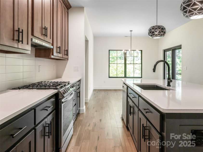 244 Barebridge Drive, Burnsville, NC 28714.  MLS# CAR4279685, YatesRealty ID 25755. 