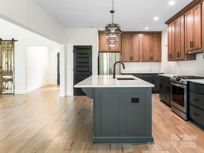 244 Barebridge Drive, Burnsville, NC 28714.  MLS# CAR4279685, YatesRealty ID 25755. 