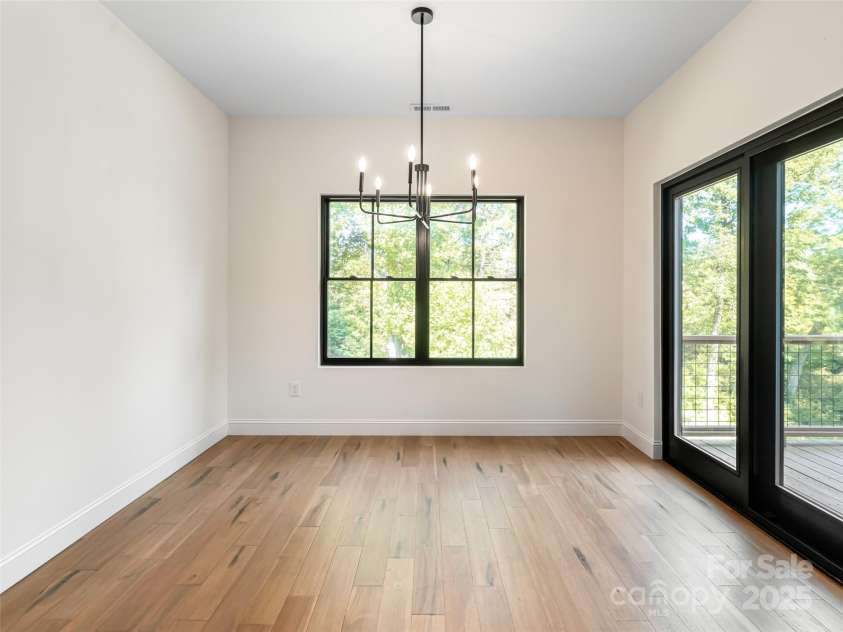 244 Barebridge Drive, Burnsville, NC 28714.  MLS# CAR4279685, YatesRealty ID 25755. 