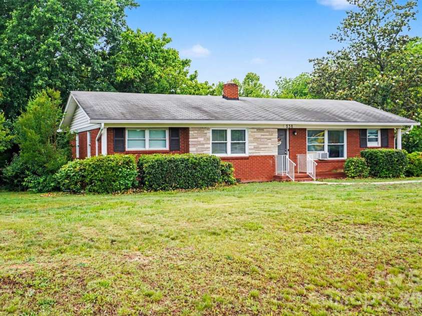 538 George W Liles Parkway, Concord, NC 28027.  MLS# CAR4386046, YatesRealty ID 25755. 