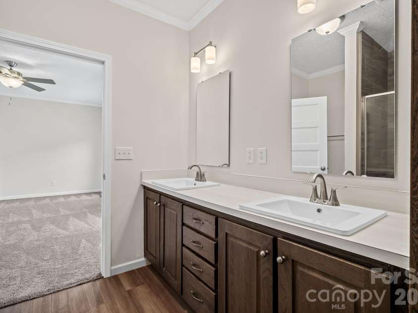 125 Bellamy Road, Asheville, NC 28806.  MLS# CAR4386319, YatesRealty ID 25756. 