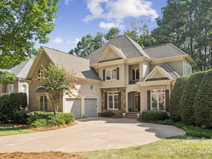 18802 Pentwater Court, Cornelius, NC 28031.  MLS# CAR4279322, YatesRealty ID 25756. 