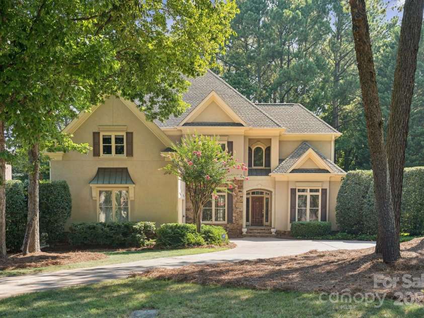 18802 Pentwater Court, Cornelius, NC 28031.  MLS# CAR4279322, YatesRealty ID 25756. 