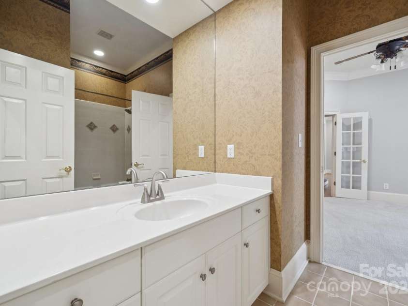 18802 Pentwater Court, Cornelius, NC 28031.  MLS# CAR4279322, YatesRealty ID 25756. 