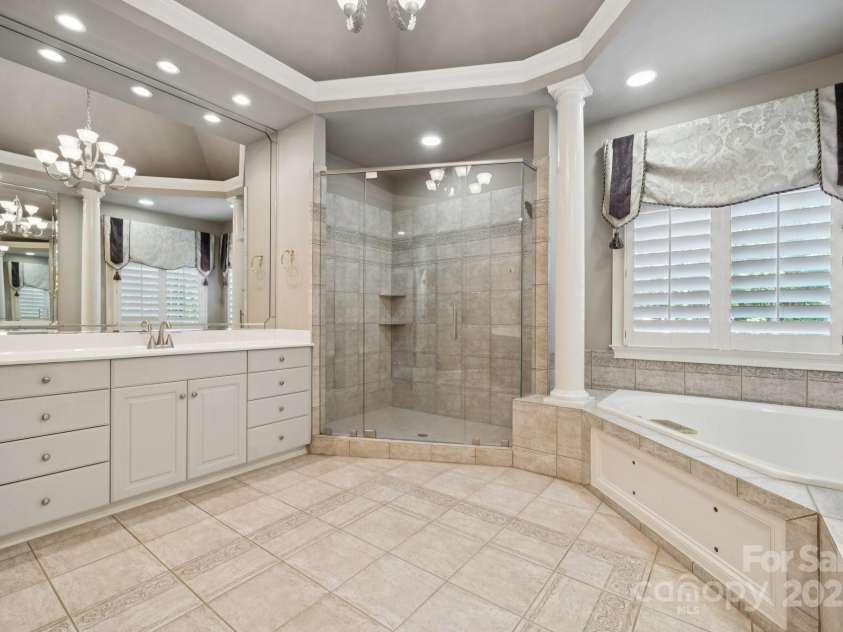 18802 Pentwater Court, Cornelius, NC 28031.  MLS# CAR4279322, YatesRealty ID 25756. 