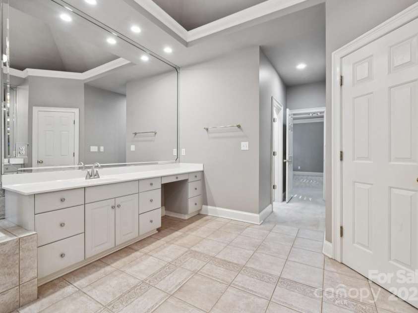 18802 Pentwater Court, Cornelius, NC 28031.  MLS# CAR4279322, YatesRealty ID 25756. 