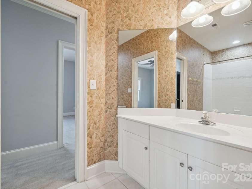 18802 Pentwater Court, Cornelius, NC 28031.  MLS# CAR4279322, YatesRealty ID 25756. 