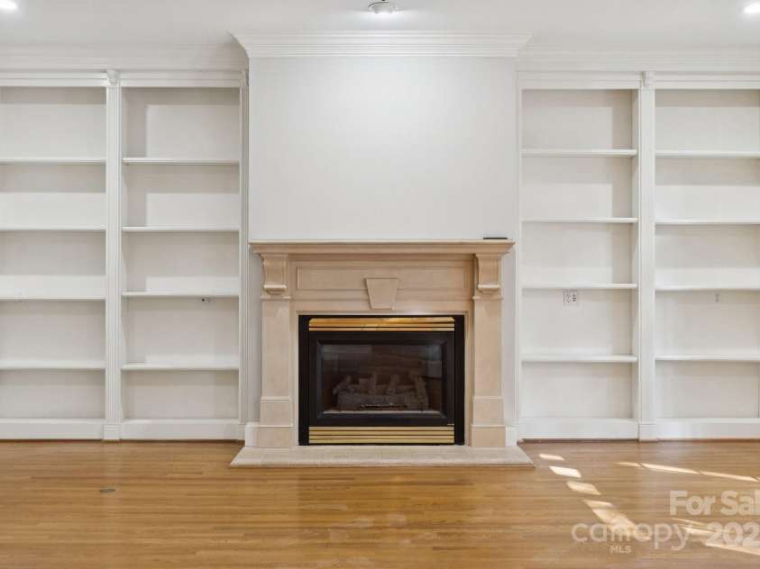 18802 Pentwater Court, Cornelius, NC 28031.  MLS# CAR4279322, YatesRealty ID 25756. 