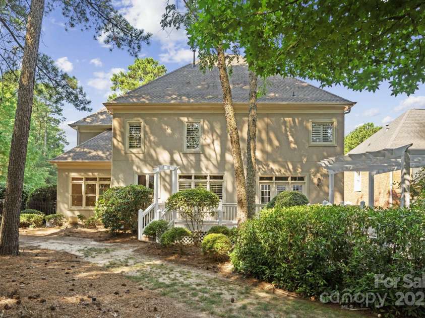 18802 Pentwater Court, Cornelius, NC 28031.  MLS# CAR4279322, YatesRealty ID 25756. 