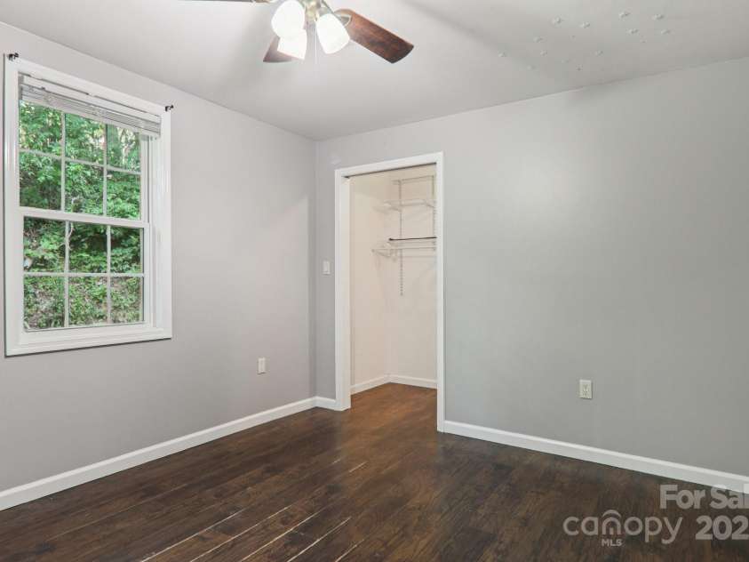 1416 Roy Dula Place, Lenoir, NC 28645.  MLS# CAR4279035, YatesRealty ID 25757. Bedroom