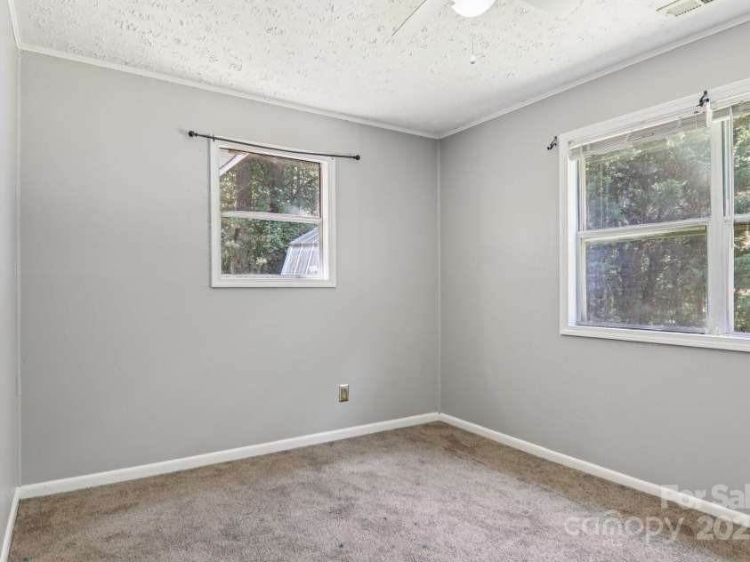 1416 Roy Dula Place, Lenoir, NC 28645.  MLS# CAR4279035, YatesRealty ID 25757. Bedroom