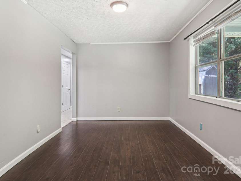 1416 Roy Dula Place, Lenoir, NC 28645.  MLS# CAR4279035, YatesRealty ID 25757. Bonus room