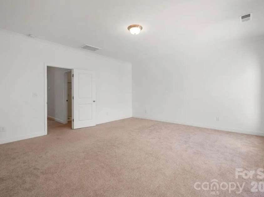 10028 Trailhead Way, Huntersville, NC 28078.  MLS# CAR4382160, YatesRealty ID 25758. 