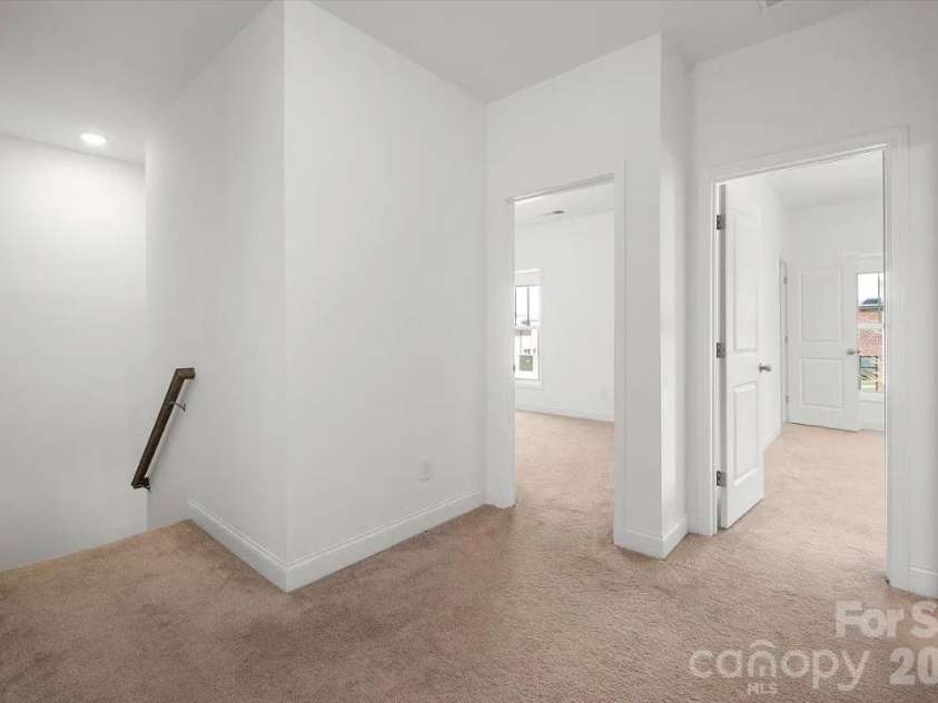 10028 Trailhead Way, Huntersville, NC 28078.  MLS# CAR4382160, YatesRealty ID 25758. Split Floorplan