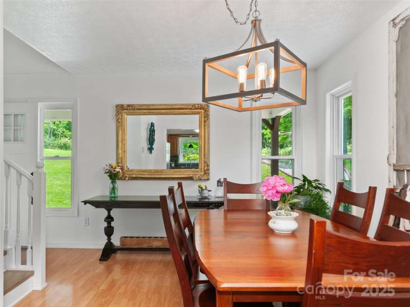 540 Windswept Ridge Road, Canton, NC 28716.  MLS# CAR4267189, YatesRealty ID 25758. 