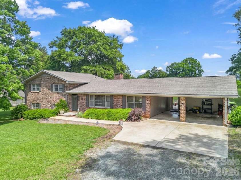 72 McEntire Road, Tryon, NC 28782.  MLS# CAR4411835, YatesRealty ID 25759. 