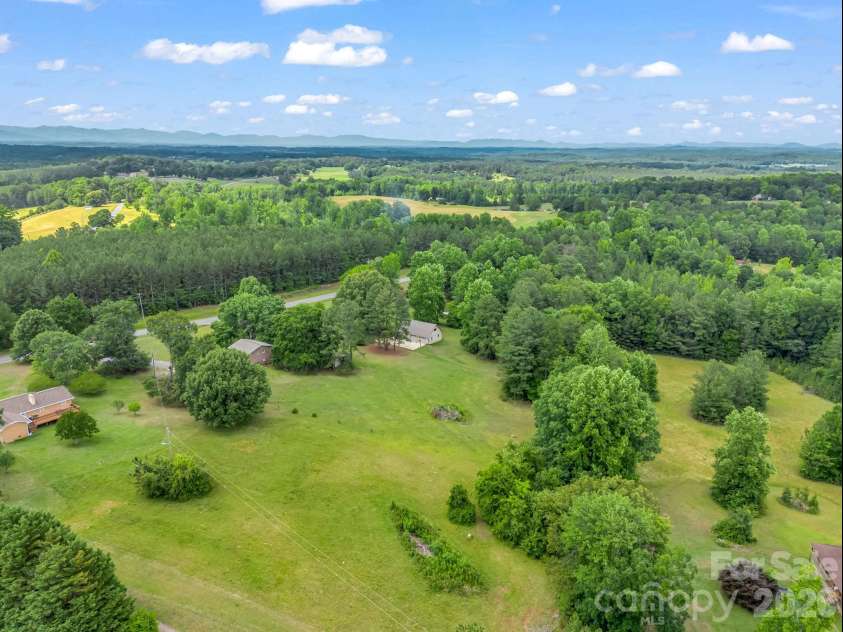 72 McEntire Road, Tryon, NC 28782.  MLS# CAR4411835, YatesRealty ID 25759. 