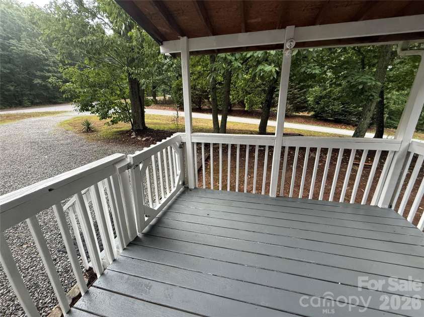 5110 Sierra Drive, Maiden, NC 28650.  MLS# CAR4386881, YatesRealty ID 25760. 