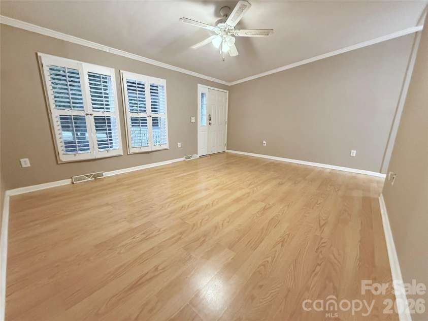 5110 Sierra Drive, Maiden, NC 28650.  MLS# CAR4386881, YatesRealty ID 25760. 