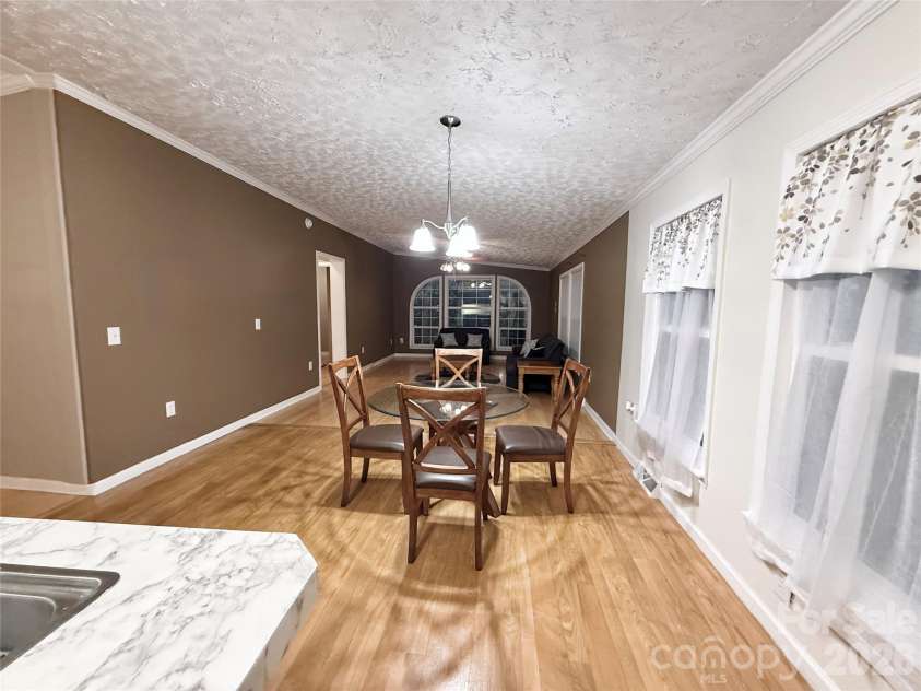 5110 Sierra Drive, Maiden, NC 28650.  MLS# CAR4386881, YatesRealty ID 25760. 
