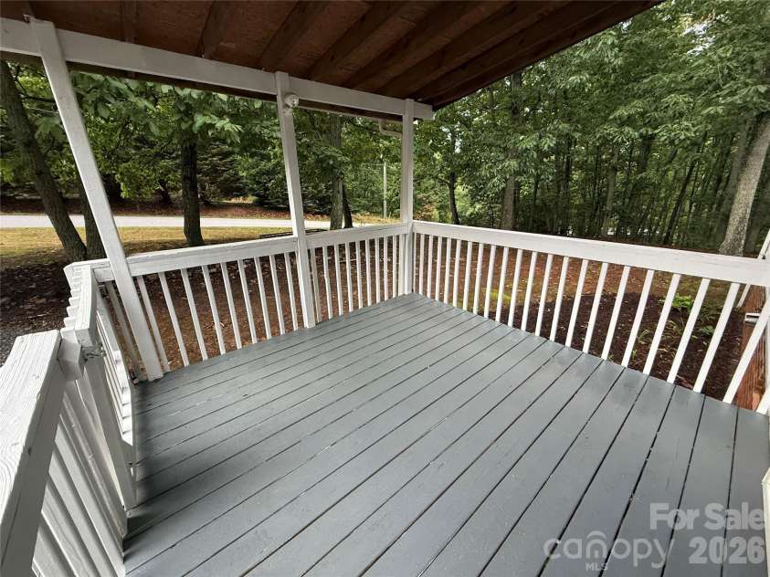 5110 Sierra Drive, Maiden, NC 28650.  MLS# CAR4386881, YatesRealty ID 25760. 