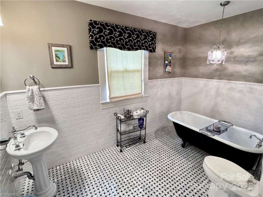 311 Cherry Street, Mount Airy, NC 27030.  MLS# CAR4267362, YatesRealty ID 25761. 