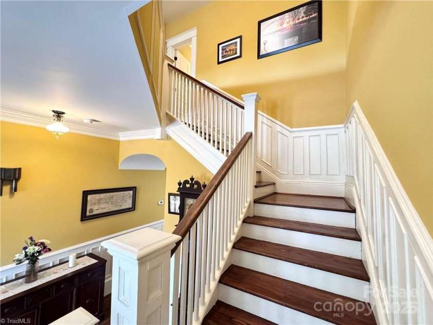 311 Cherry Street, Mount Airy, NC 27030.  MLS# CAR4267362, YatesRealty ID 25761. 